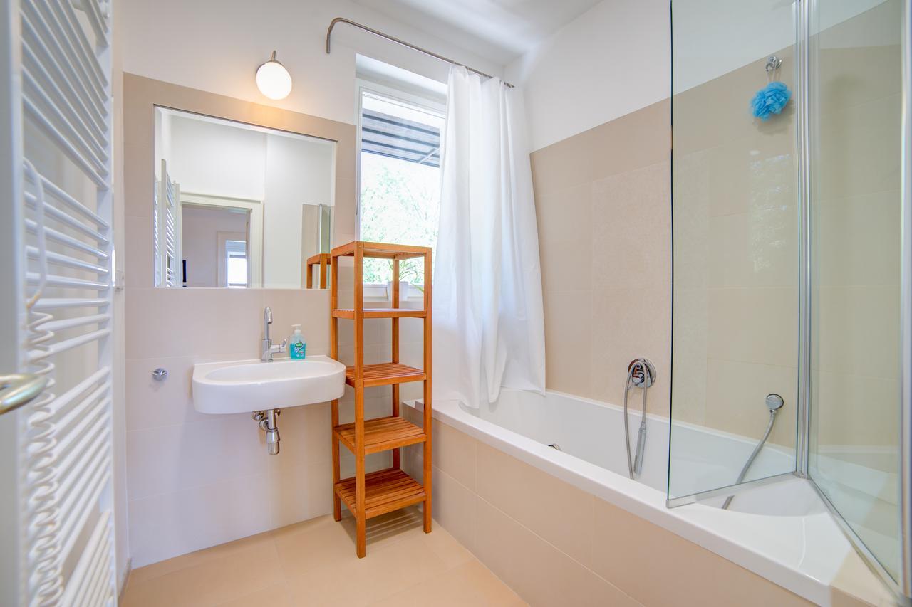 Nosislav Apartments Luaran gambar