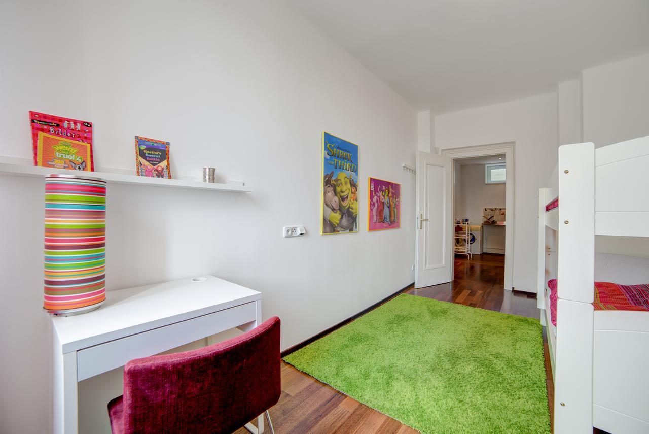 Nosislav Apartments Luaran gambar